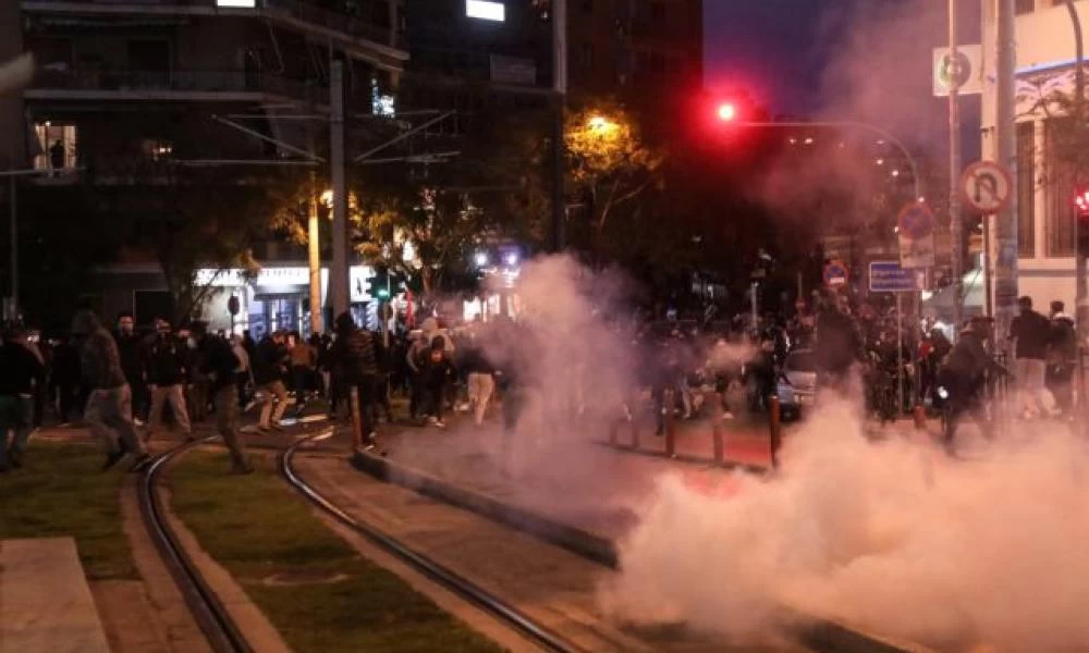Νέα Σμύρνη: Δικογραφία για πέντε αδικήματα στους 11 συλληφθέντες